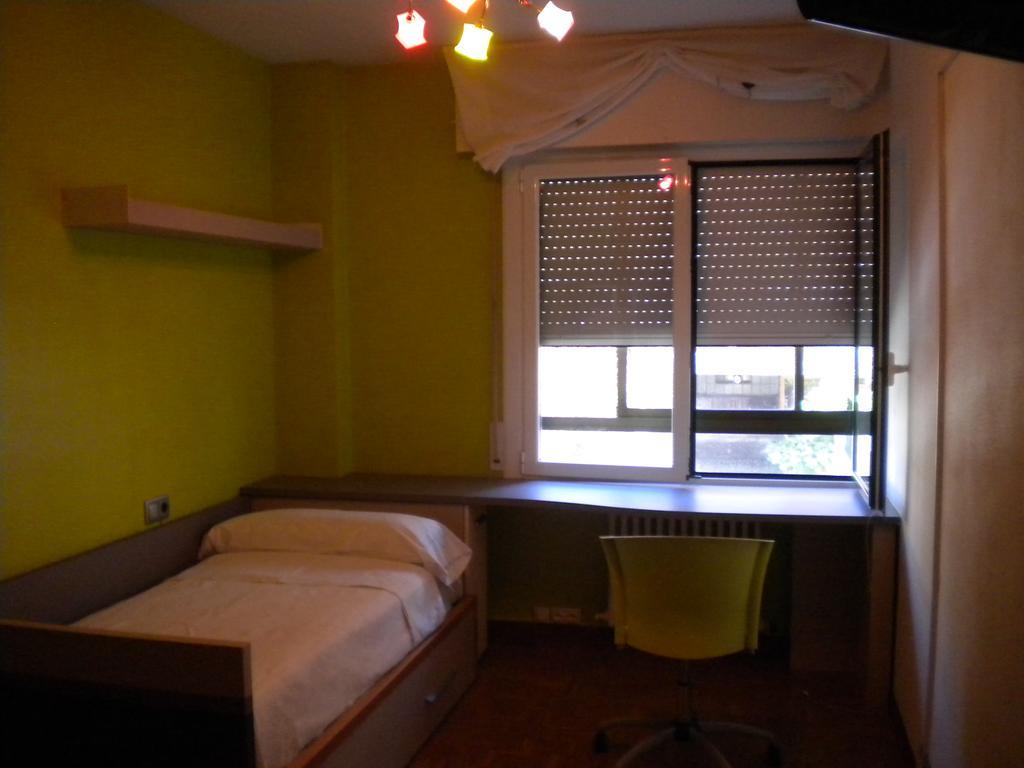 Pension Room Pamplona Ngoại thất bức ảnh