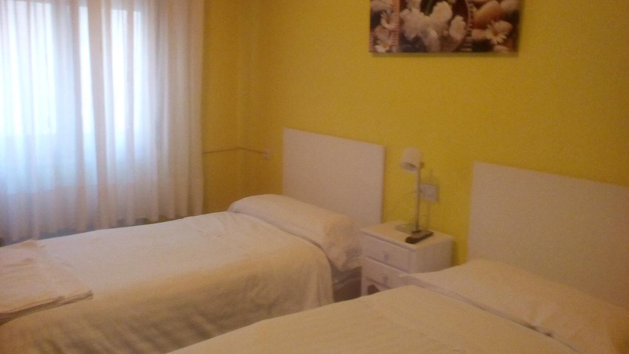 Pension Room Pamplona Ngoại thất bức ảnh