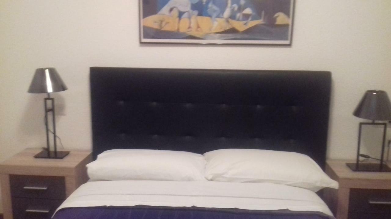 Pension Room Pamplona Phòng bức ảnh